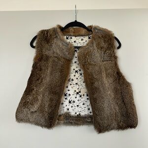 Cropped Sleeveless Fur Vest